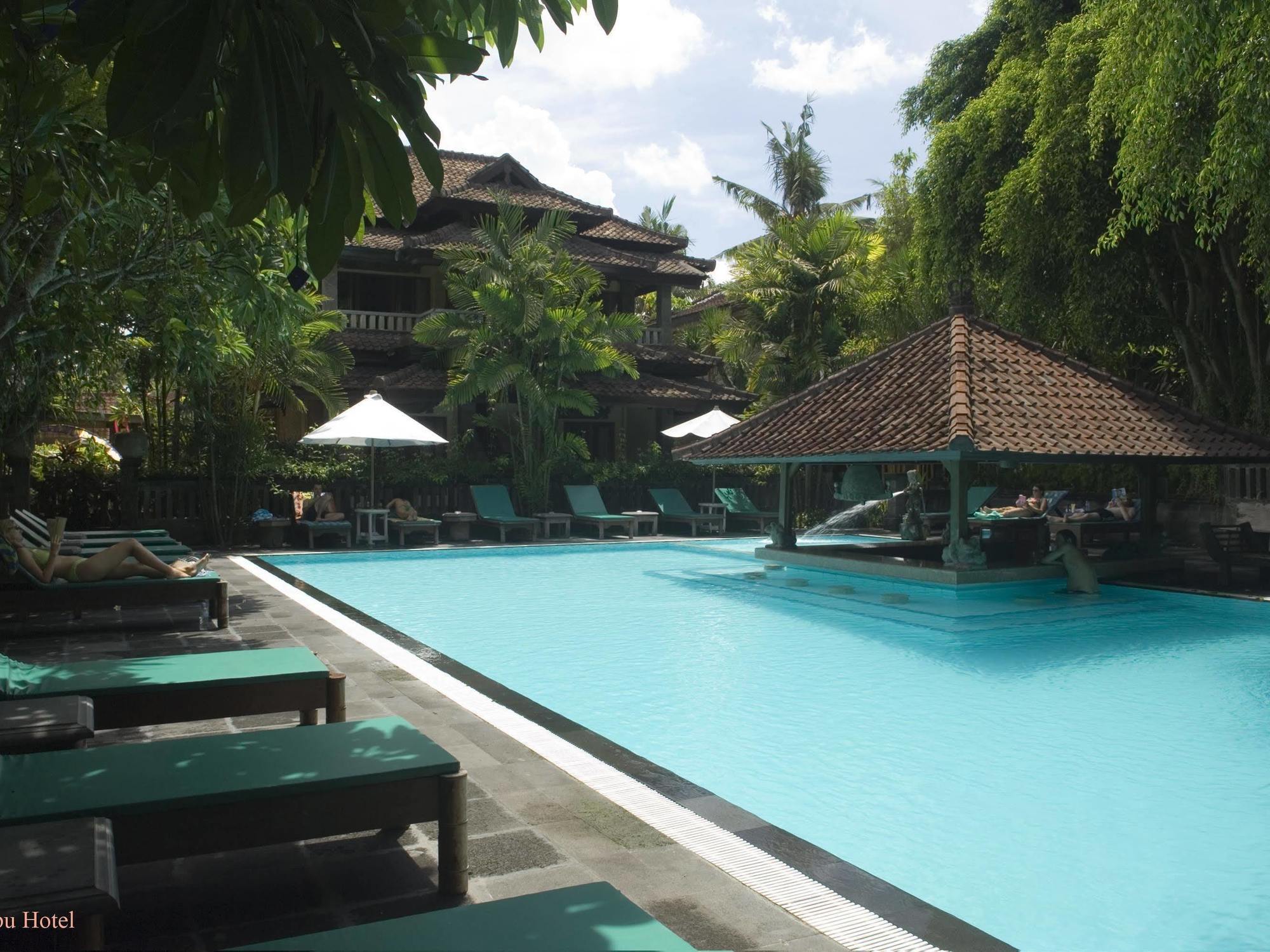 Hotel Puri Bambu Jimbaran Exteriér fotografie