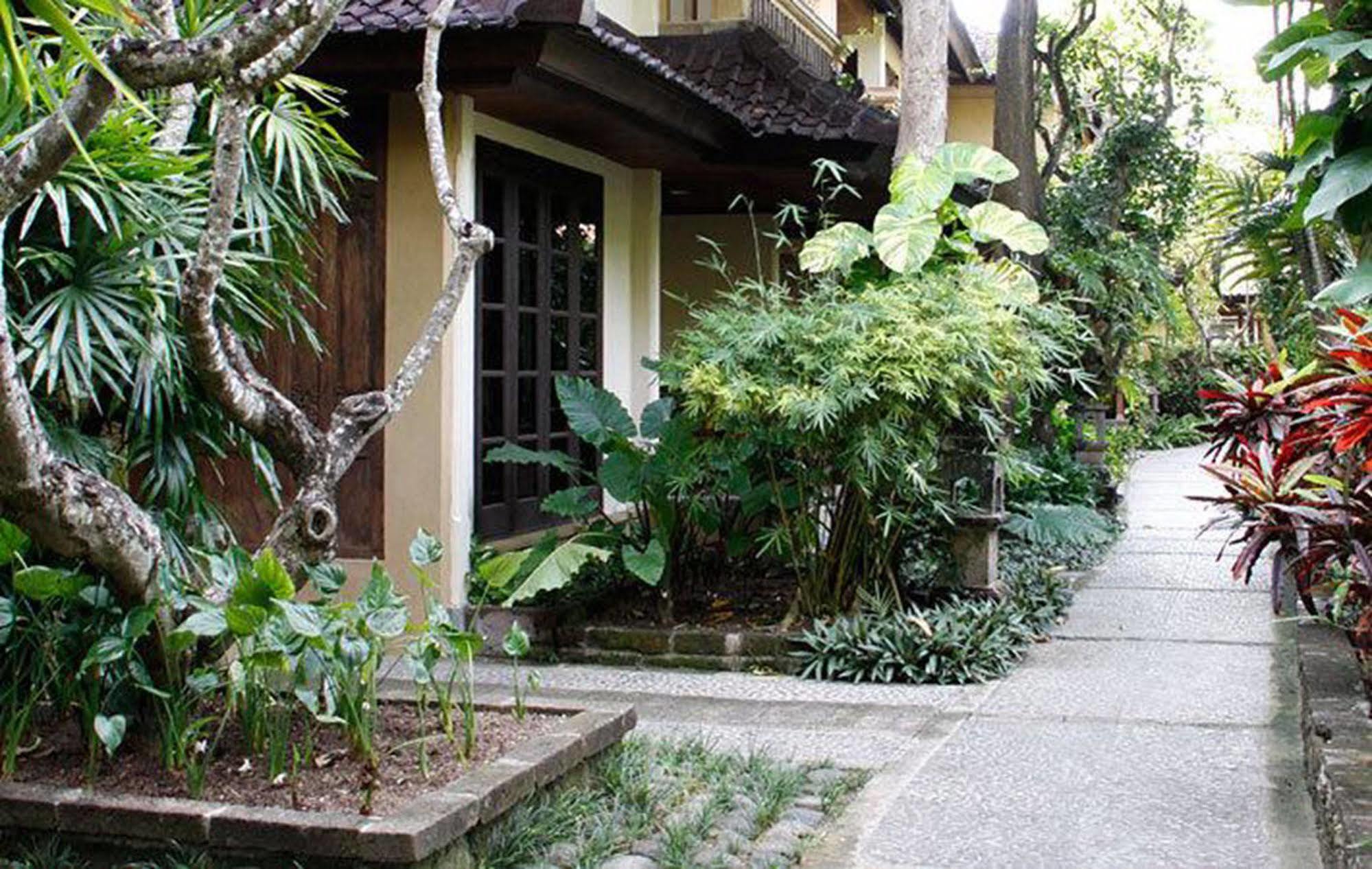 Hotel Puri Bambu Jimbaran Exteriér fotografie